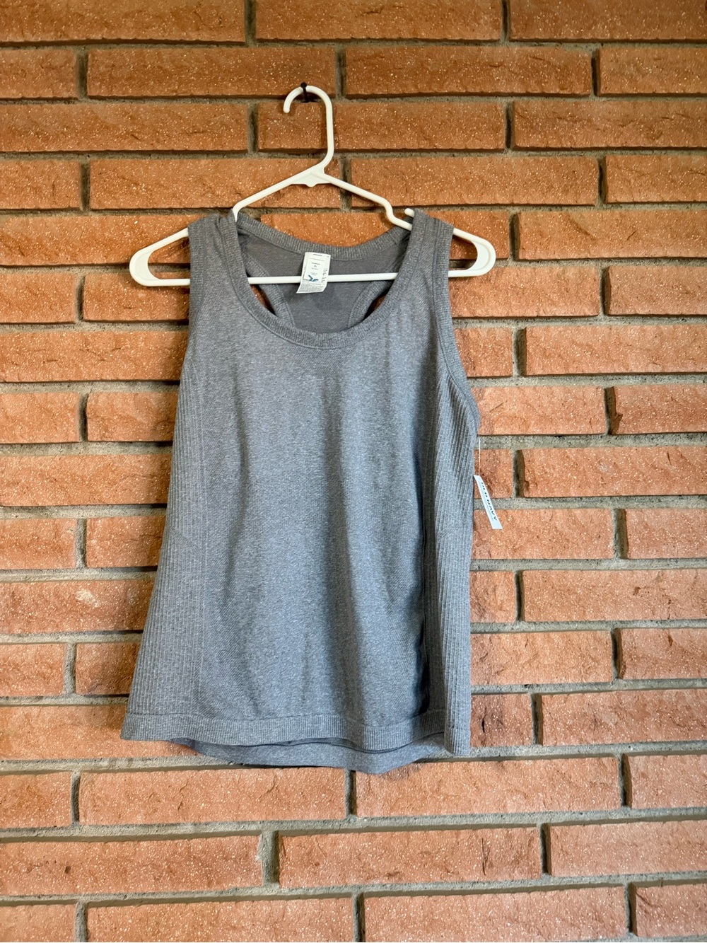Old navy grey seamless go dry workout tank top